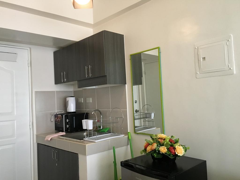 Mary'S Crib Cityland Prime Tagaytay With Free Wifi & Swimming Tagaytay City Bagian luar foto