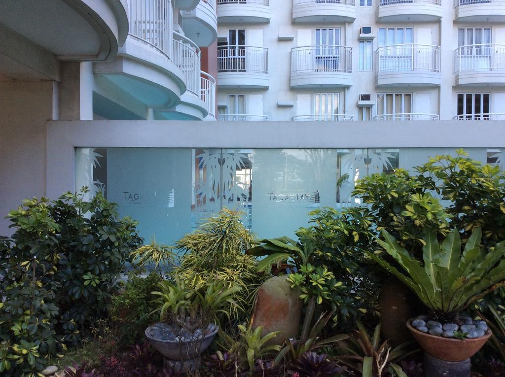 Mary'S Crib Cityland Prime Tagaytay With Free Wifi & Swimming Tagaytay City Bagian luar foto