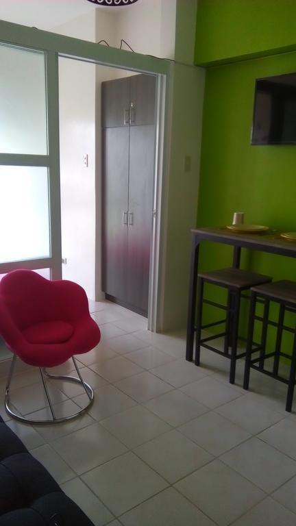Mary'S Crib Cityland Prime Tagaytay With Free Wifi & Swimming Tagaytay City Bagian luar foto